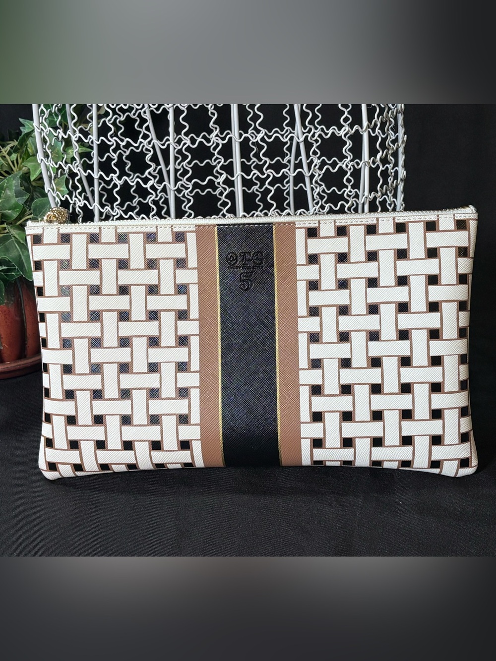 OTG #5 Bag On The Go Clutch Organizer Black, White & Tan Geometric Print